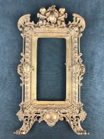 Picture frame / cast iron