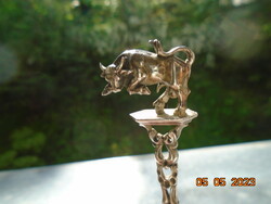 Egyedi ötvösmunka figurális miniatűr Bika csillagjegy talapzaton ezüst díszkiskanál