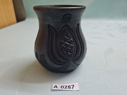 A0287 Fekete tulipán mintás Kerámia váza 11 cm