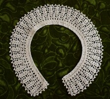 Crocheted needlework lace collar, dress accessory, inner length 48 cm, width: 6 cm