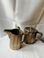 Antik fém kávéskanna és kiöntő