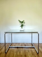 Bauhaus stílusú csővázas üvegasztal, étkezőasztal