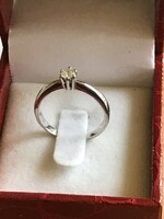 18K white gold solitaire ring with 0.2 ct brill