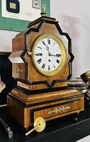 Negyedütős Biedermeier asztali óra 1860 körüli