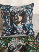 Decorative cushion, woven dachshund pattern (43*43 cm)