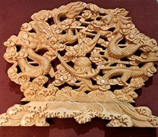 Asian carved wooden dragons. Size: 50x40 cm.