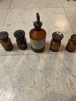 Antik gyógyszeres üvegek