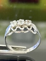 Káprázatos ezüst gyűrű, fehér Topáz kövekkel