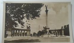 D195391 old postcard Budapest Heroes Square 1950k