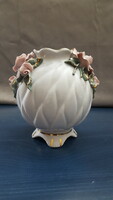 Rózsával díszített gömb váza!