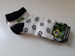 3 Pairs of soccer and Brazilian patterned sneaker socks 35/38