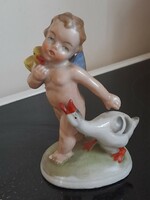 Bájos régi porcelán figura, kisfiú libával