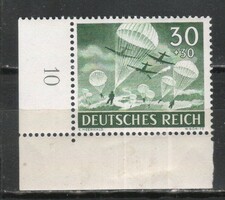 Postatiszta Reich 0242 Mi 840   ívszél falcos     2,50   Euró