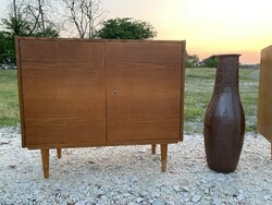 JITONA MID CENTURY RETRO SIDEBOARD KOMÓD CABINET RAKODÓ