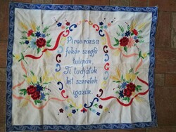 Régi hímzett falvédő