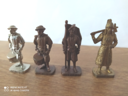 Metal kinder figurines from 1995