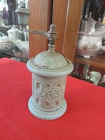 Rare old bsg wood-metal painted authentic grinder. 21.5 Cm.