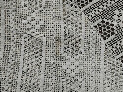 2 hand crocheted curtains/bed covers 280 x 110 and 288 x 120 cm