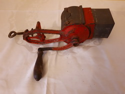 Kézi diódaráló, öntöttvas, magyar termék, régi daráló öntött vasból