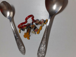 RETRO MICKEY MOUSE JELZETT EZÜSTÖZÖTT KISKANÁL HOZZÁ DISNEY KULCSTARTÓ TŰZZOMÁNC JELZETT FIGURÁKKAL