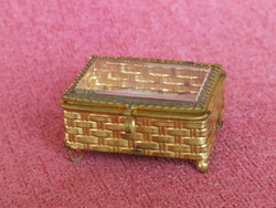 Jewelry box (220508)
