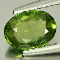 Magnificent! Real, 100% natural olive green apatite gemstone 0.90 ct (vvs) value: HUF 40,500!