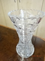 Ajkai kristály váza, magassága 20 cm, felső átmérője 10 cm. Jókai.