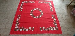Daisy embroidered tablecloth 117 x 117 cm