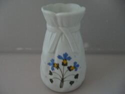 Búzavirágos, masnis tasak forma porcelán váza