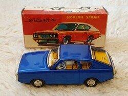 "Modern Sedan" lemezautó a 60-as évekből gyönyörű állapotban, dobozában eladó