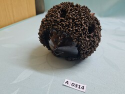 A0314 industrial ceramic hedgehog pen holder with he mark 10x13 cm