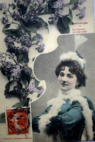 Antik  színezett fotó képeslap  hölgy virággal