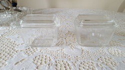 2 Pyrex 501-b refrigerator-oven glass containers with lids, storage containers