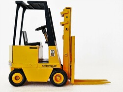 Régi nyugatnémet Caterpillar M 30 targonca modell 1:25