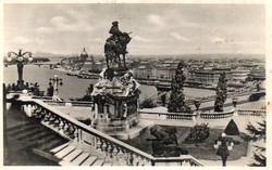 BP - 026 "Budapest - Te csodás" a 30-40-es évekből ---  Látkép Jenő herceg szobrával (Sárai fotó)