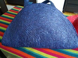 Two & Two Bags  könnyű nyári táska kék színben, két oldalt összehúzható zipzárral.