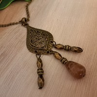 Indian pendant with agate stone, 4 cm.