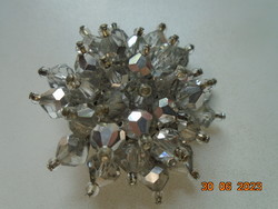 AURORA BOREALIS ezüst fényű kristály fürt bross gilosált ezüstözött hátoldallal
