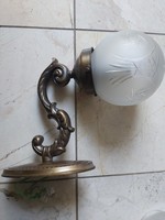 Neo-Baroque bronze wall arm with a pair of etched glass shades