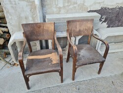 Hajlított fa székek eladók