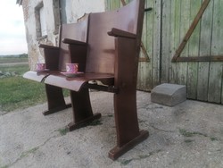 Old retro thon cinema chair with armrests in very good condition, retro loft vintage, don't miss it, there won't be any more...