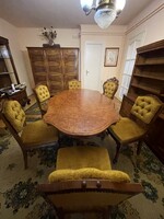 Neobarokk felújított tömör diófa asztal 6 székkel