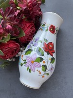 Mutatós kalocsai kézzel festett porcelán váza - 19 cm
