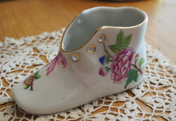 Herend shoes / girl, with Victoria pattern