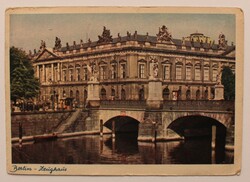 Berlin - zeughaus 1940 postcard - contemporary stamp and stamp!