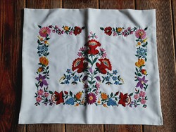 Embroidered cushion cover, 50 x 43 cm