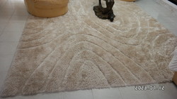 Impala pillow beige carpet 200x290 cm.