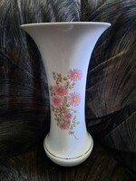 Raven vase with floral pattern