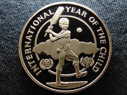 Jamaica International Year of the Child .925 Silver $10 1979 pp (id61608)