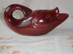 Wine-red ceramic fish-shaped vase (hedgehog that can be placed in a bowl)